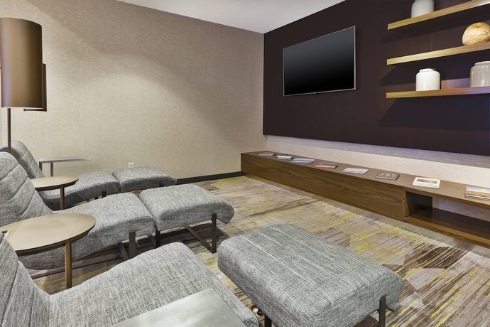 Imagen de los interiores del Hotel Courtyard Secaucus Meadowlands. Foto 18