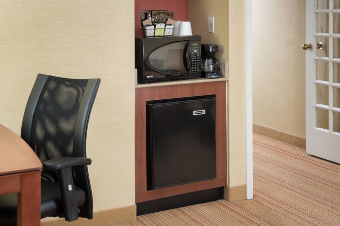 Imagen de la habitación del Hotel Courtyard Shelton. Foto 5