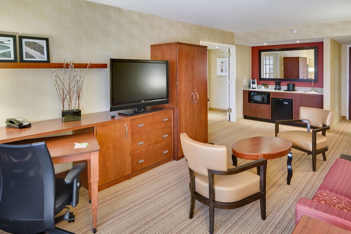 Imagen de la habitación del Hotel Courtyard Shelton. Foto 10