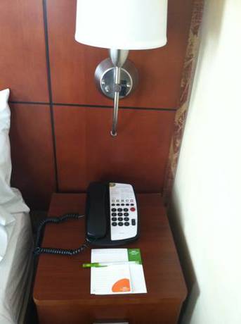 Imagen de la habitación del Hotel Courtyard Silver Spring Downtown. Foto 12