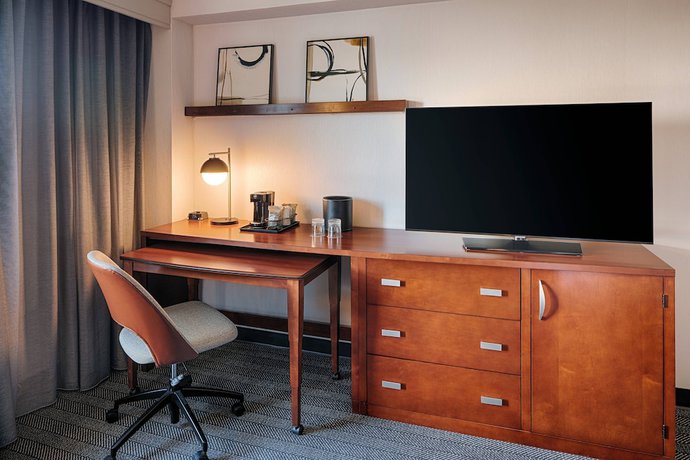 Imagen de la habitación del Hotel Courtyard Springfield Downtown. Foto 5