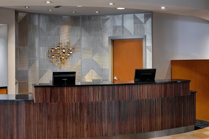 Imagen de los interiores del Hotel Courtyard Springfield Downtown. Foto 19