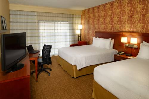 Imagen de la habitación del Hotel Courtyard St. Louis Creve Coeur. Foto 5