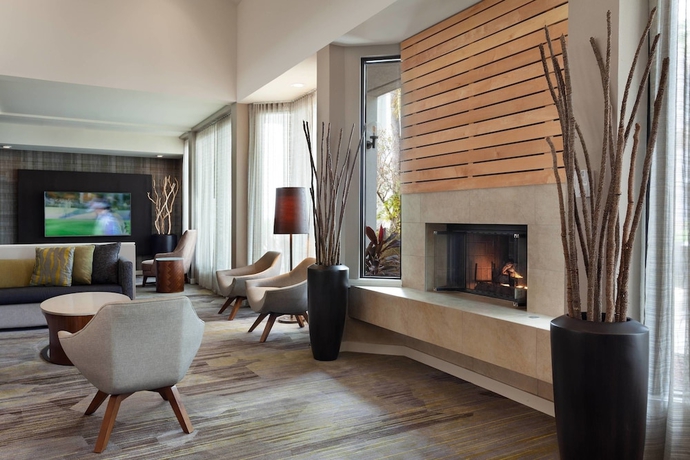 Imagen de los interiores del Hotel Courtyard St. Petersburg Clearwater. Foto 15