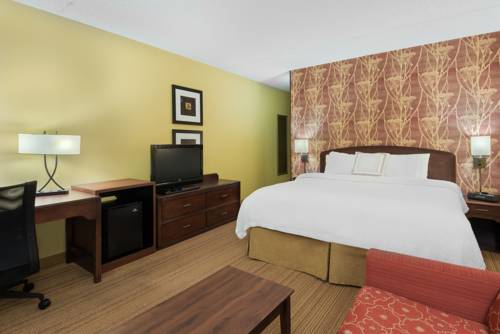 Imagen de la habitación del Hotel Courtyard Tampa Downtown. Foto 3