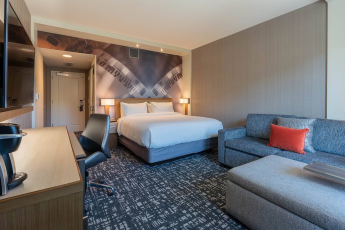 Imagen de la habitación del Hotel Courtyard Thousand Oaks Agoura Hills. Foto 5