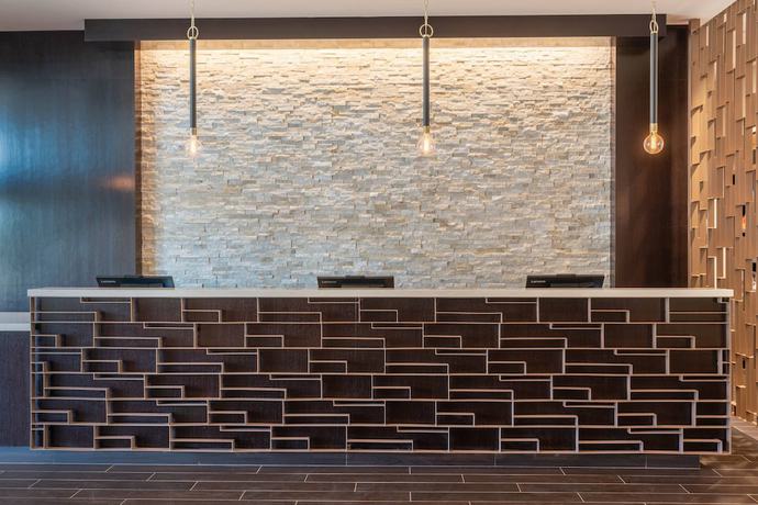 Imagen de los interiores del Hotel Courtyard Thousand Oaks Agoura Hills. Foto 13