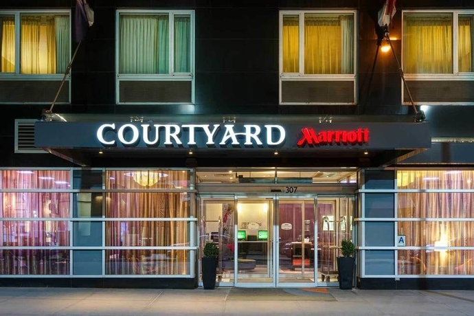 Imagen de los exteriores del Hotel Courtyard Times Square West. Foto 8