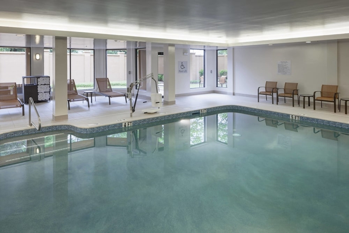 Imagen de la piscina del Hotel Courtyard Tuscaloosa By Marriott. Foto 19