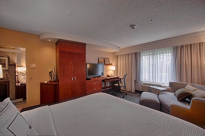 Imagen de la habitación del Hotel Courtyard Wall At Monmouth Shores Corporate Park. Foto 6