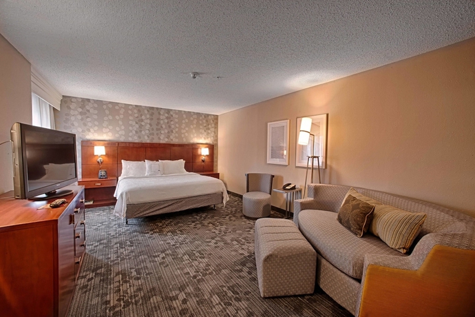 Imagen de la habitación del Hotel Courtyard Wall At Monmouth Shores Corporate Park. Foto 7