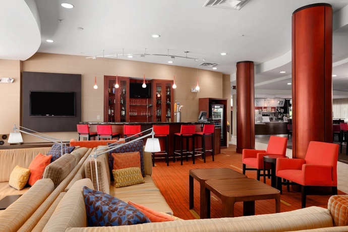 Imagen de los interiores del Hotel Courtyard Wall At Monmouth Shores Corporate Park. Foto 16