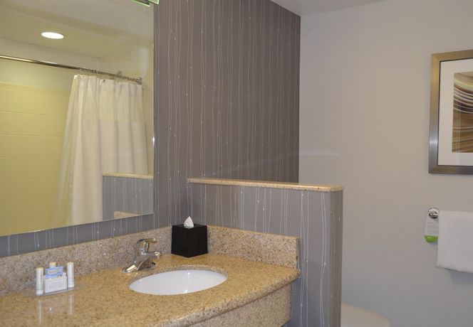 Imagen de la habitación del Hotel Courtyard Winchester Medical Center. Foto 10