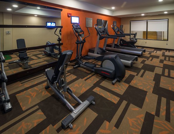 Imagen de los interiores del Hotel Courtyard Winston-salem Hanes Mall. Foto 19