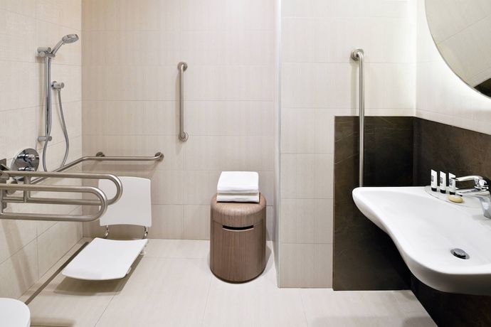 Imagen de la habitación del Hotel Courtyard by Marriott Al Barsha, Dubai. Foto 10