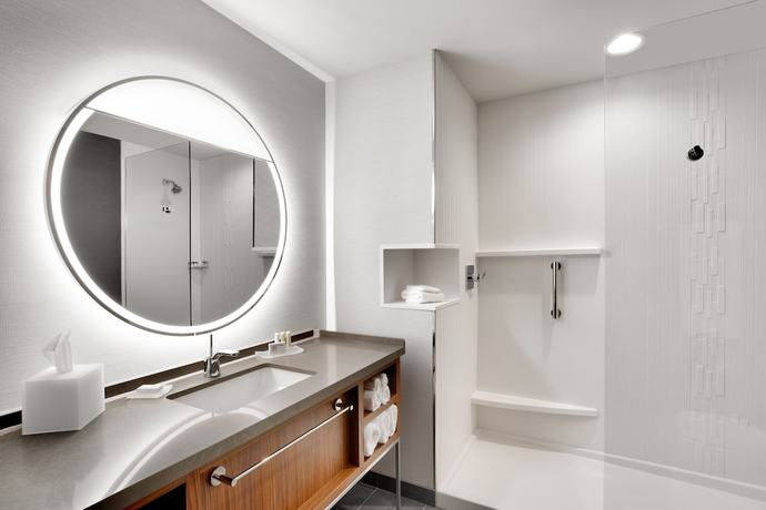 Imagen de la habitación del Hotel Courtyard by Marriott Ames. Foto 8