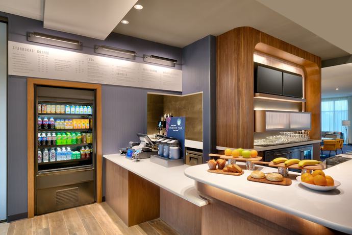 Imagen del bar/restaurante del Hotel Courtyard by Marriott Ames. Foto 3