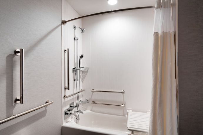 Imagen de la habitación del Hotel Courtyard by Marriott Ames. Foto 10