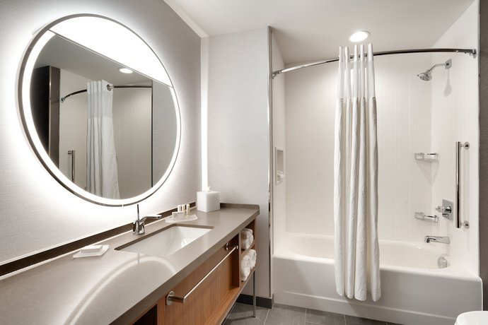 Imagen de la habitación del Hotel Courtyard by Marriott Ames. Foto 15