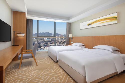 Imagen de la habitación del Hotel Courtyard by Marriott Anji. Foto 10