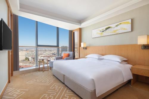 Imagen de la habitación del Hotel Courtyard by Marriott Anji. Foto 13