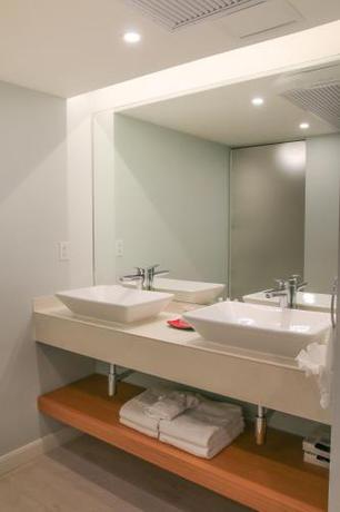 Imagen de la habitación del Hotel Courtyard by Marriott Aruba Resort. Foto 2