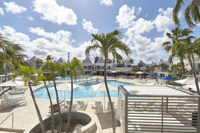 Imagen de la piscina del Hotel Courtyard by Marriott Aruba Resort. Foto 7