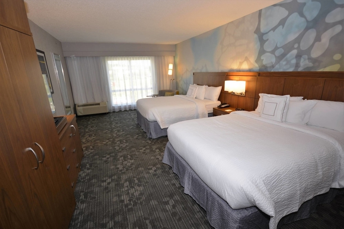 Imagen de la habitación del Hotel Courtyard by Marriott Asheville Airport. Foto 16