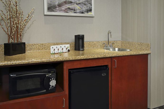 Imagen de la habitación del Hotel Courtyard by Marriott Atlanta Airport West. Foto 2