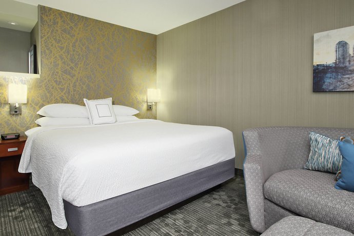 Imagen de la habitación del Hotel Courtyard by Marriott Atlanta Airport West. Foto 4
