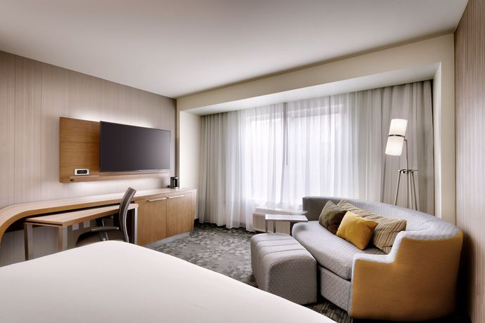 Imagen de la habitación del Hotel Courtyard by Marriott Atlanta Duluth Downtown. Foto 2