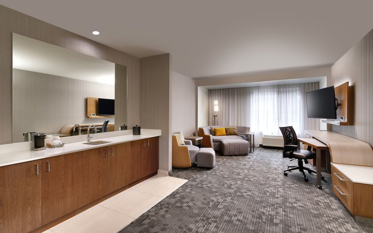 Imagen de la habitación del Hotel Courtyard by Marriott Atlanta Duluth Downtown. Foto 14