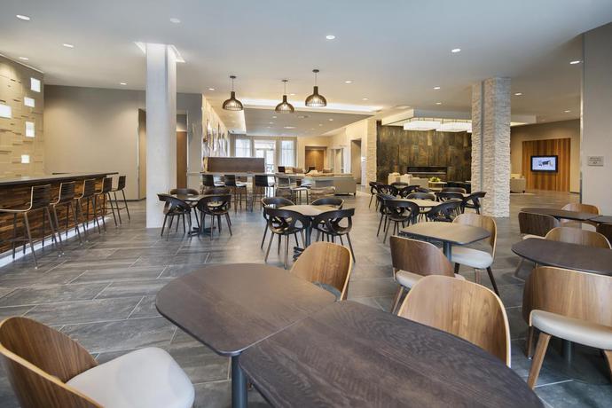 Imagen del bar/restaurante del Hotel Courtyard by Marriott Atlanta Vinings/Galleria. Foto 7