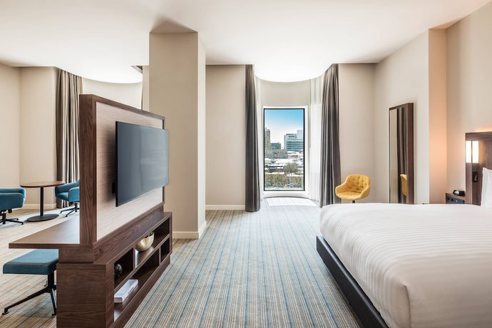 Imagen de la habitación del Hotel Courtyard by Marriott Baku. Foto 10