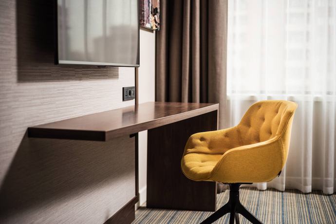 Imagen de la habitación del Hotel Courtyard by Marriott Baku. Foto 16