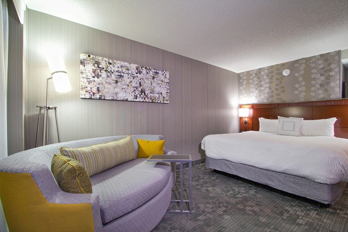 Imagen de la habitación del Hotel Courtyard by Marriott Blacksburg. Foto 4