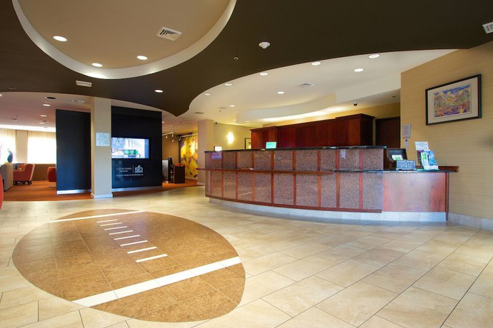 Imagen de los interiores del Hotel Courtyard by Marriott Blacksburg. Foto 6