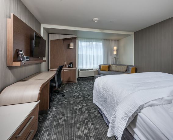 Imagen de la habitación del Hotel Courtyard by Marriott Boston Littleton. Foto 3