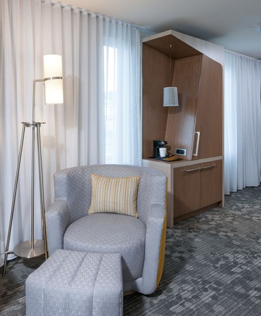 Imagen de la habitación del Hotel Courtyard by Marriott Boston Littleton. Foto 11