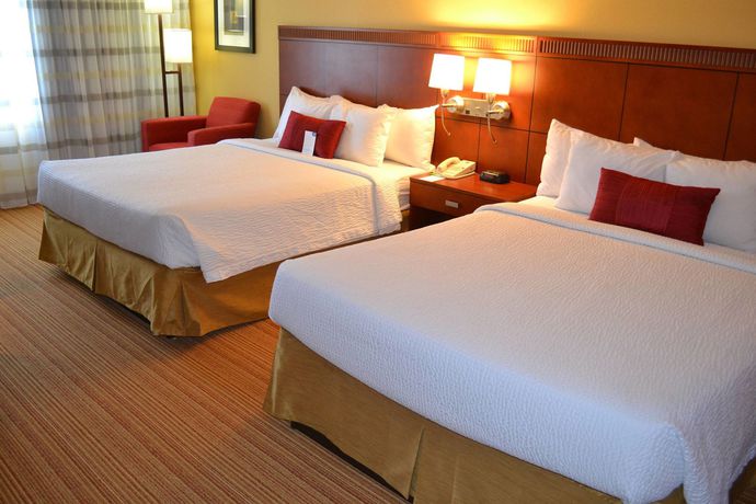 Imagen de la habitación del Hotel Courtyard by Marriott Brunswick. Foto 4