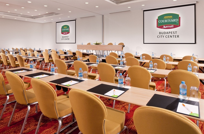 Imagen de los interiores del Hotel Courtyard by Marriott Budapest City Centre. Foto 11