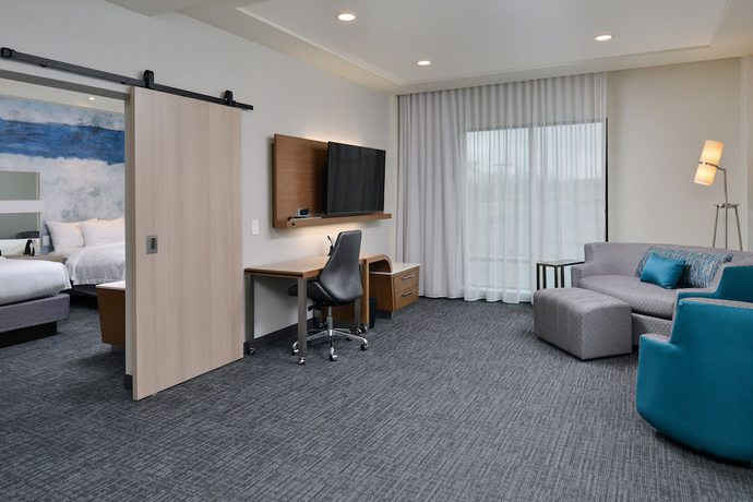 Imagen de la habitación del Hotel Courtyard by Marriott Charlotte Steele Creek. Foto 13