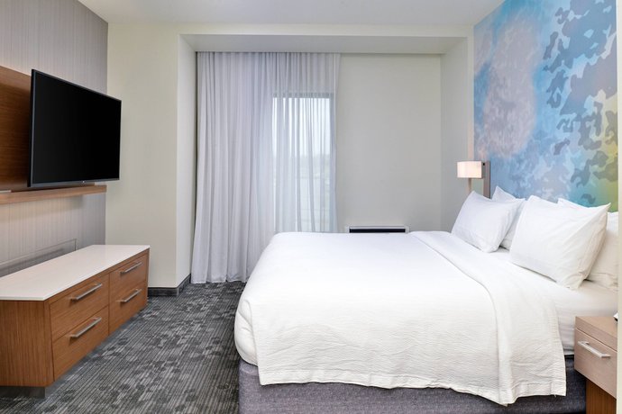 Imagen de la habitación del Hotel Courtyard by Marriott Charlotte Steele Creek. Foto 18