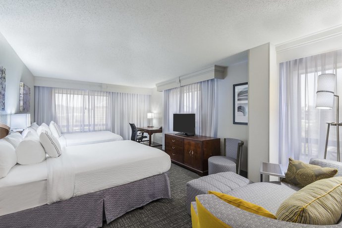 Imagen de la habitación del Hotel Courtyard by Marriott Chattanooga Downtown. Foto 4