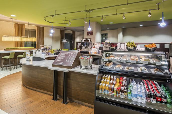 Imagen del bar/restaurante del Hotel Courtyard by Marriott Chattanooga Downtown. Foto 2