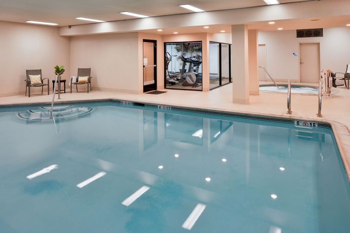 Imagen de la piscina del Hotel Courtyard by Marriott Chino Hills. Foto 19
