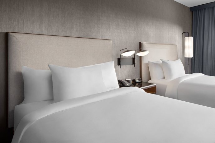 Imagen de la habitación del Hotel Courtyard by Marriott Clearwater Beach. Foto 12