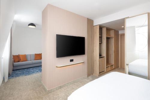 Imagen de la habitación del Hotel Courtyard by Marriott Cluj - Napoca Downtown. Foto 16
