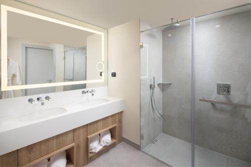 Imagen de la habitación del Hotel Courtyard by Marriott Cluj - Napoca Downtown. Foto 20