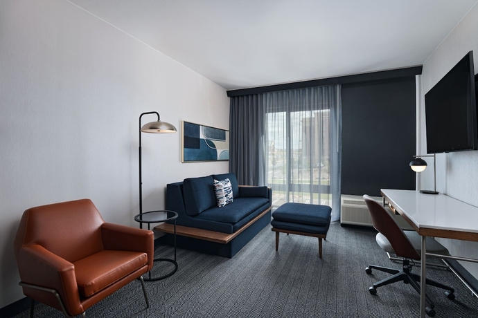 Imagen de la habitación del Hotel Courtyard by Marriott Colorado Springs North/Air Force Academy. Foto 13